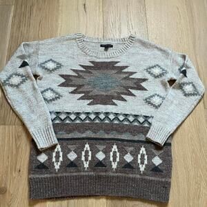 American Eagle Outfitters Aztec Knit Sweater with geometric pattern Size S/P